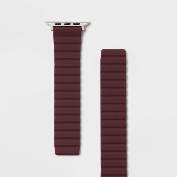 🍷 Heyday™ Magnetic Apple Watch Band (38/40/41mm) – Burgundy – NWT - Picture 2 of 3